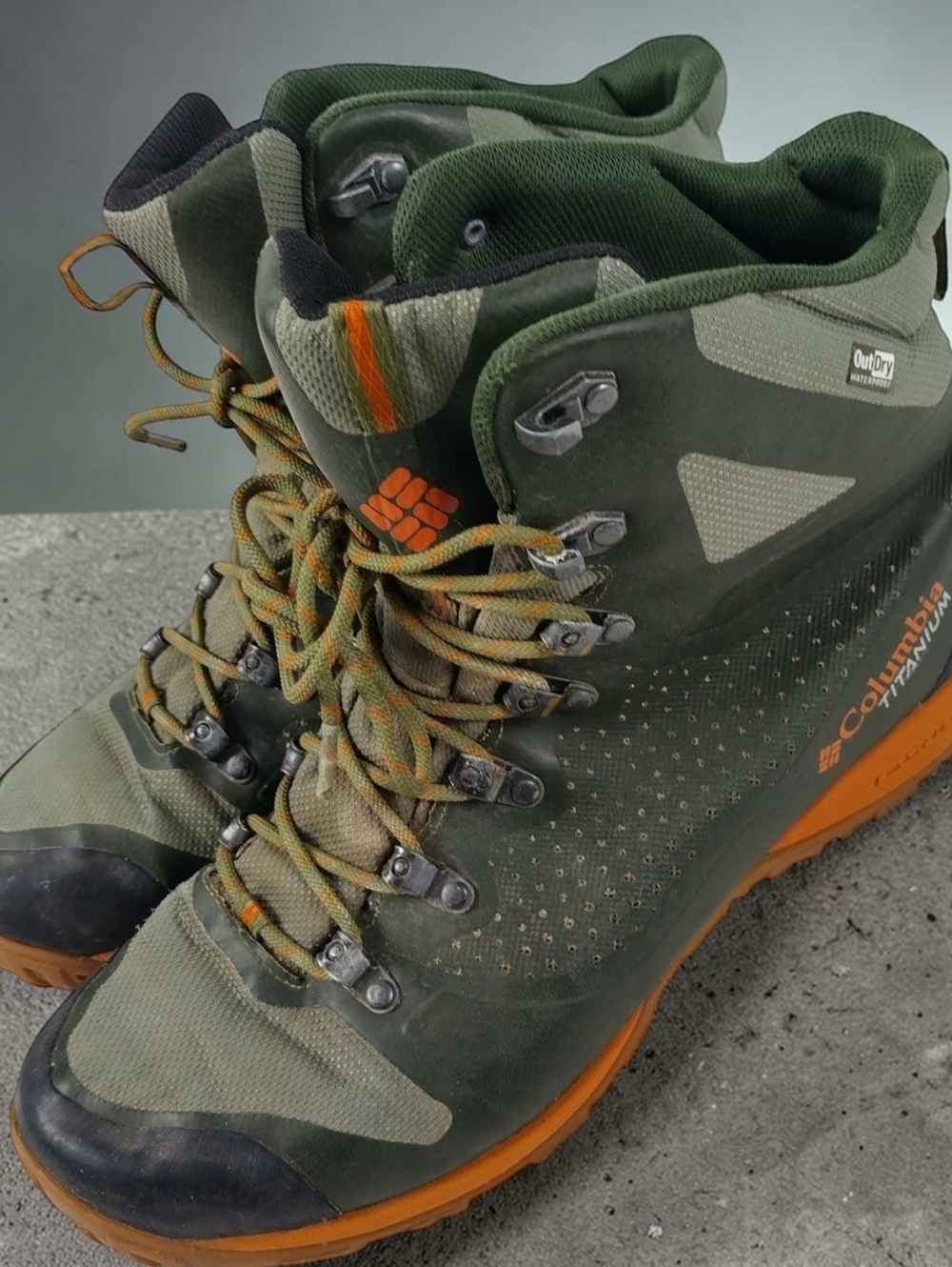 Columbia Titanium Techlite Men's Size 11.5 Outdoor Work Boots Weather Out Dry...